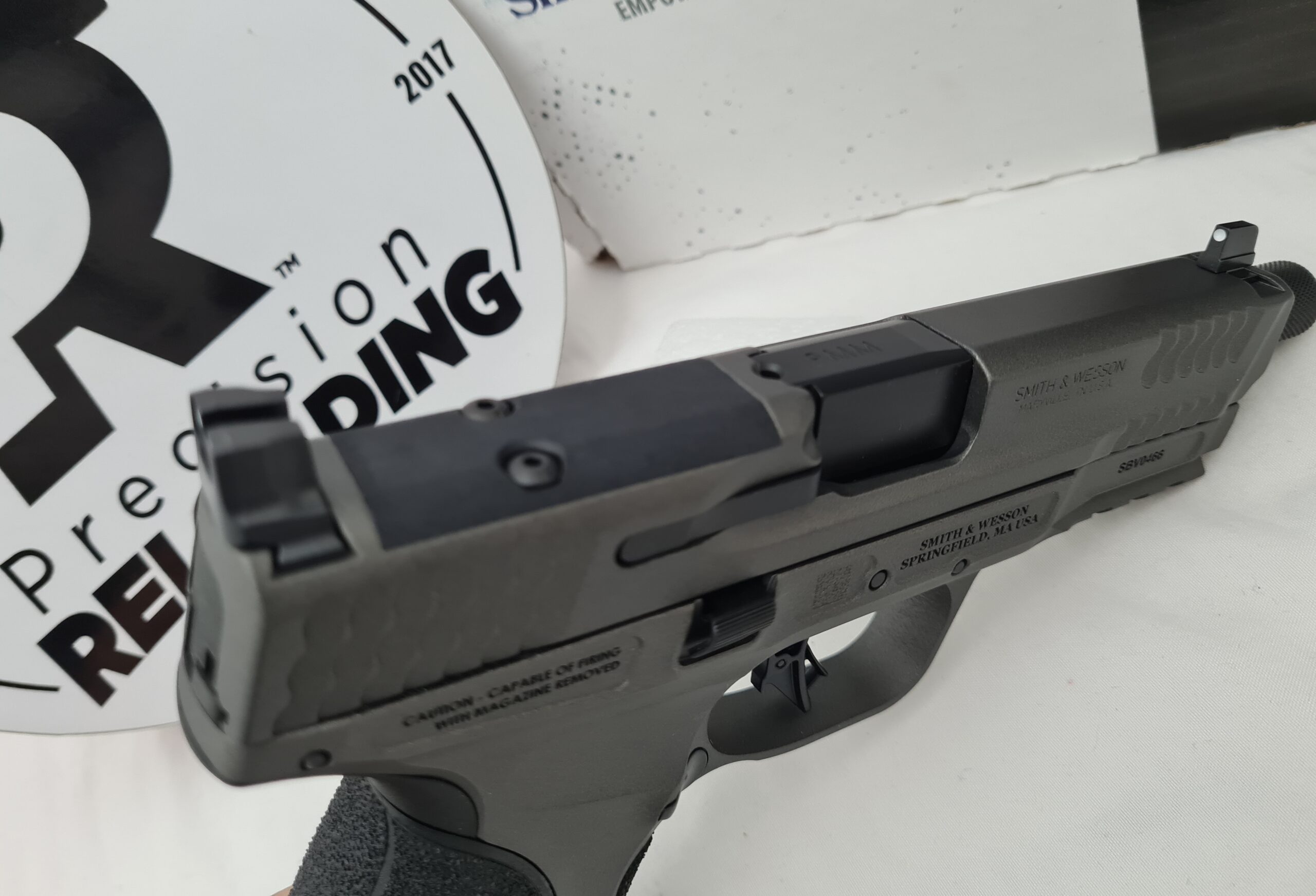 Pistola Smith & Wesson M&P 9 con Caño Roscado - Image 3