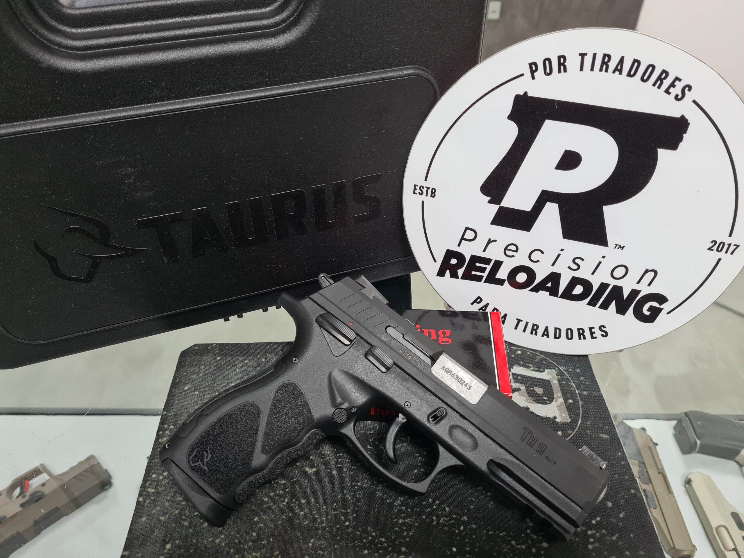 Pistola Taurus TH9 Matte Calibre 9mm