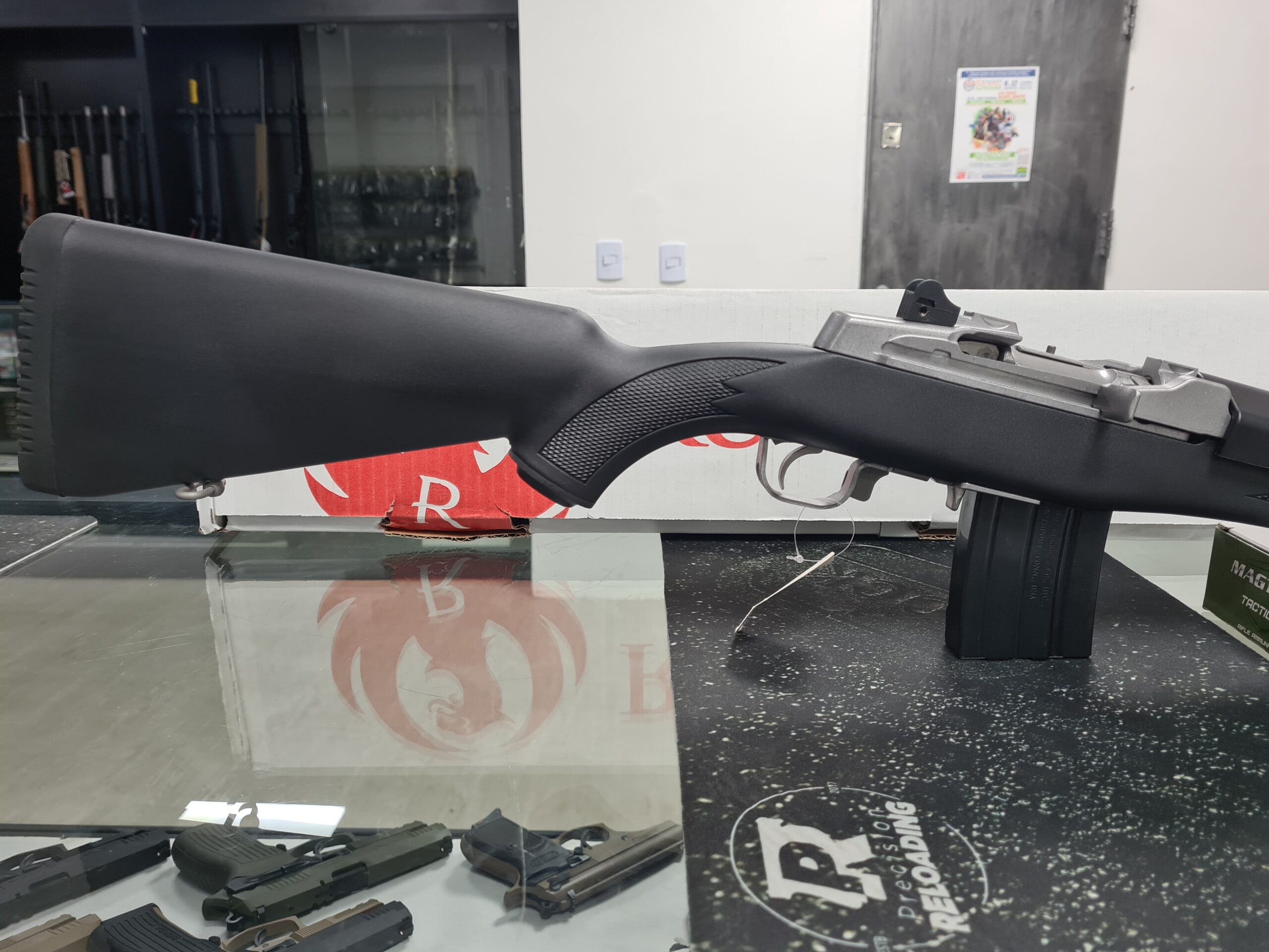 Fusil Ruger Mini-14 Sintetico Calibre 223 Remington - Image 3
