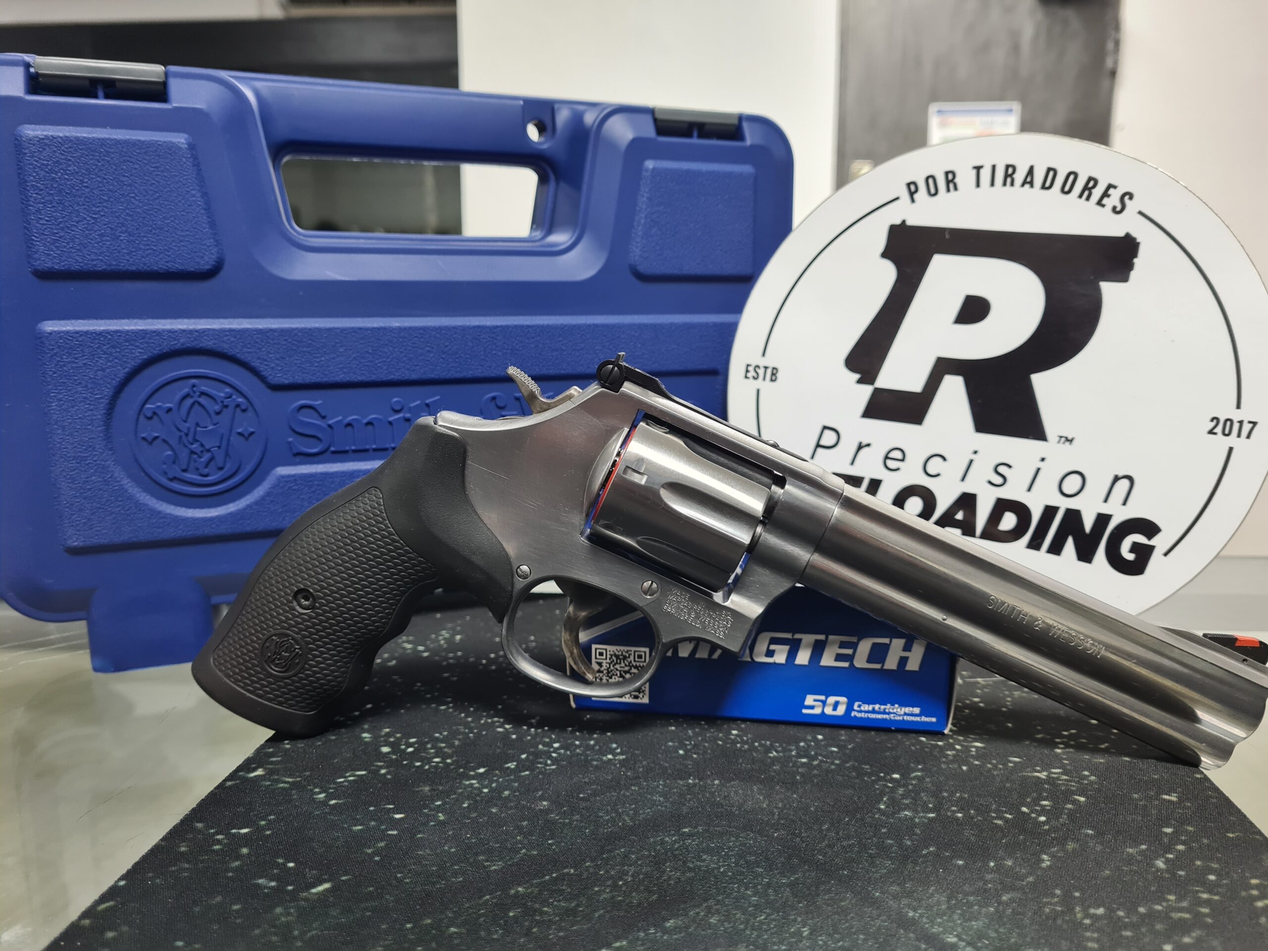 Revolver Smith & Wesson 686 Plus Calibre 357 S&W