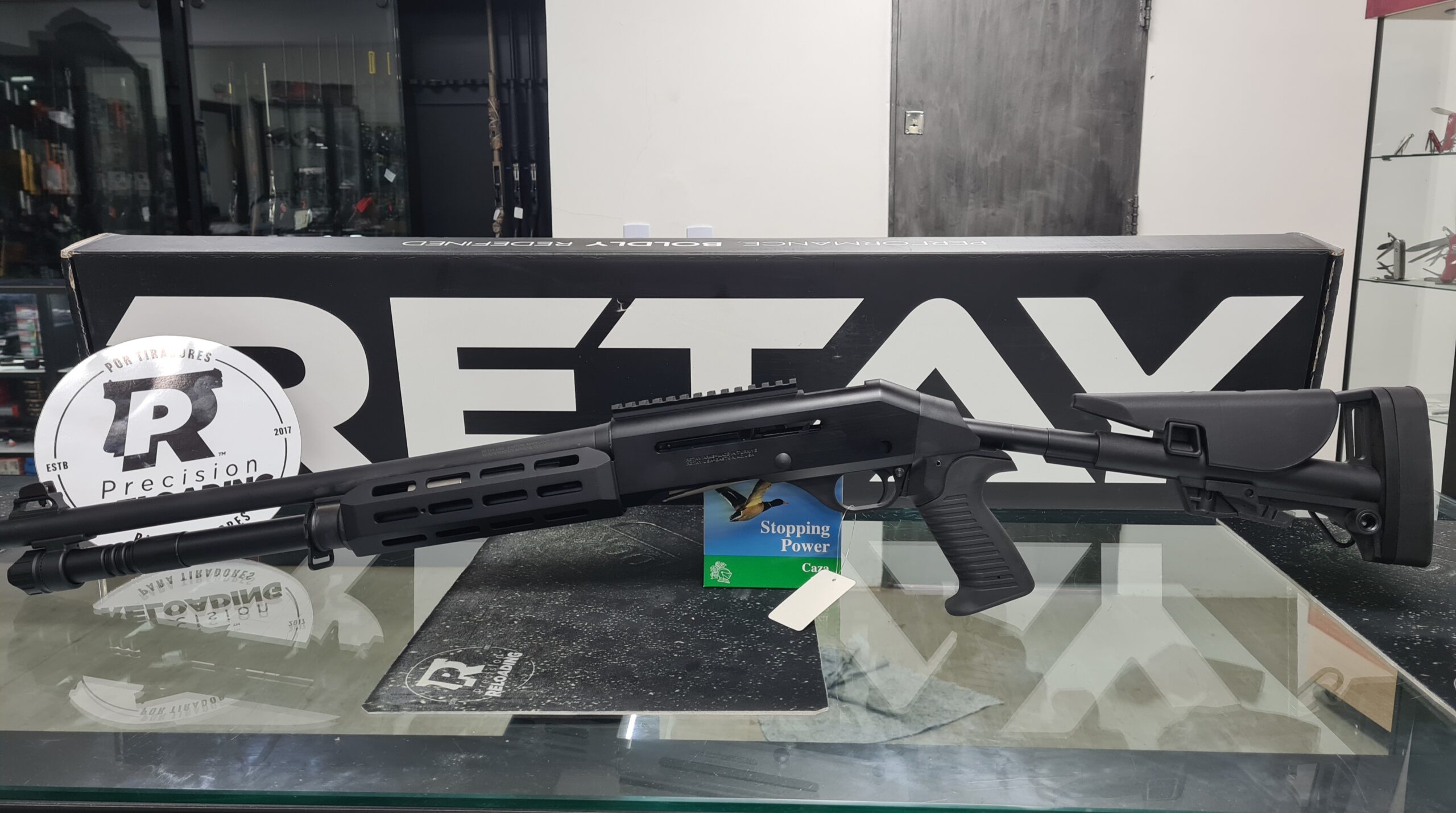 Escopeta Retay R4 Defender Calibre 12/70 - Image 2